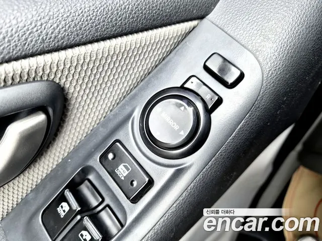 Hyundai Staria 2011 thumb 11