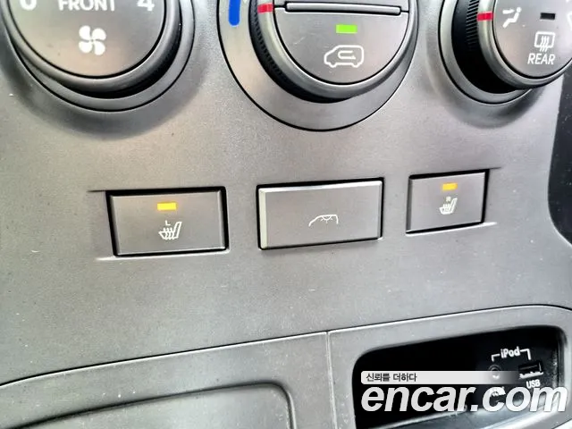 Hyundai Staria 2011 thumb 5