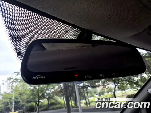 Hyundai Staria 2011 thumb 10