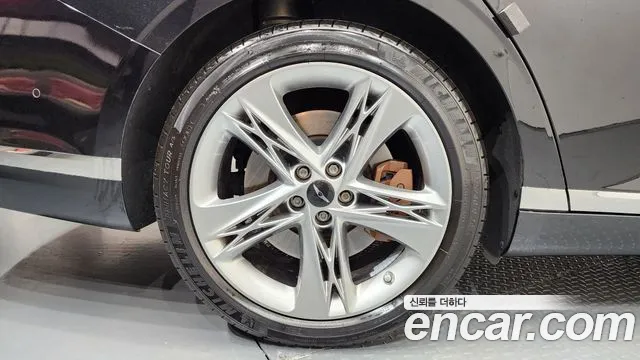 Genesis G90 2023 thumb 6
