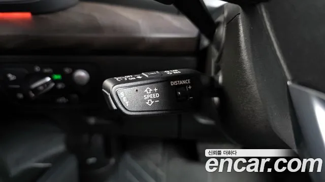 Audi Q5 2023 thumb 2