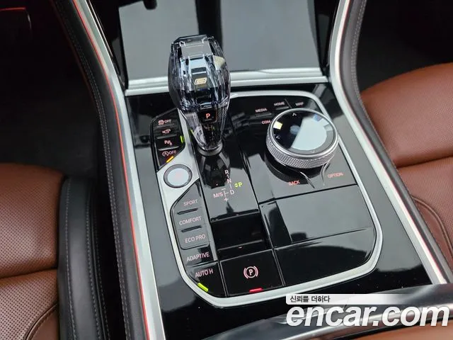 BMW 8 серии 2022 thumb 7