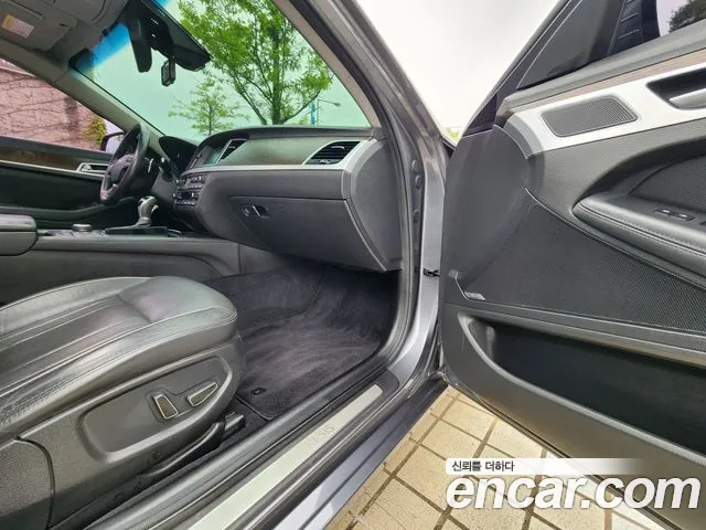 Hyundai Genesis 2016 thumb 8