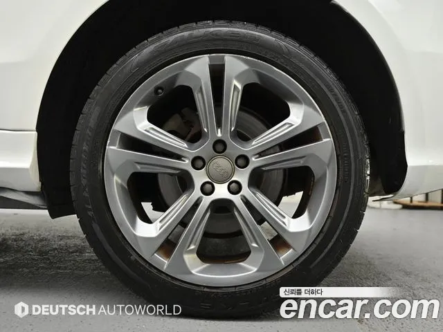 Audi Q5 2014 thumb 10