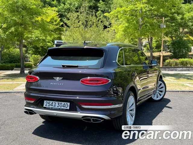 Bentley Bentayga 2024 thumb 7
