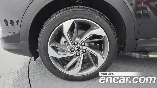 KGM Korando 2019 thumb 11