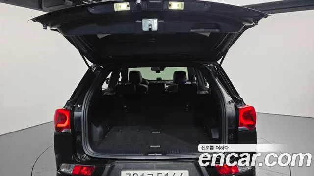 KGM Korando 2019 thumb 2