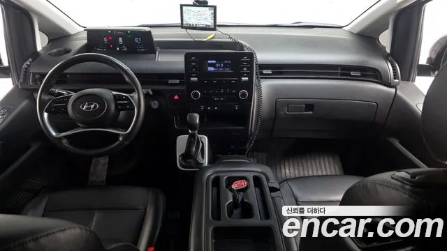 Hyundai Staria 2021 thumb 10