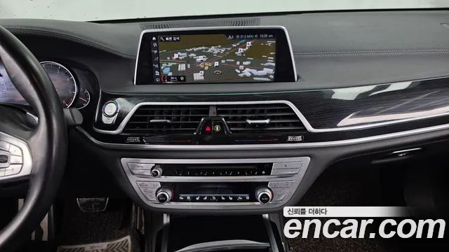 BMW 7 серии 2017 thumb 5