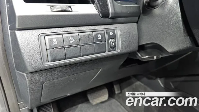 KGM Rexton Sports 2023 thumb 12