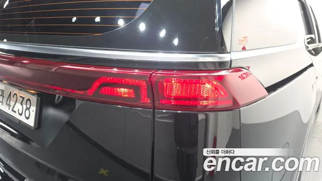 Kia Carnival 2021 thumb 8