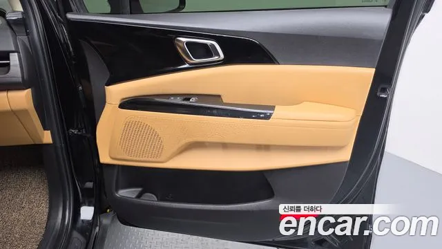 Kia Carnival 2021 thumb 9