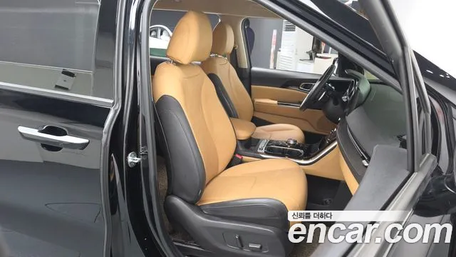 Kia Carnival 2021 thumb 3
