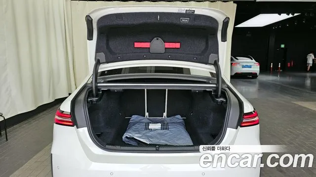 BMW 5 серии 2025 thumb 12