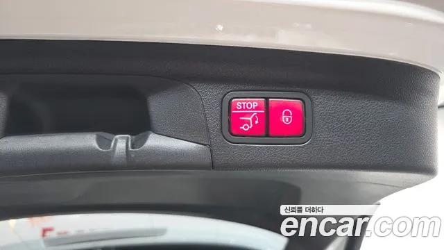 Mercedes-Benz E-Класс 2023 thumb 4