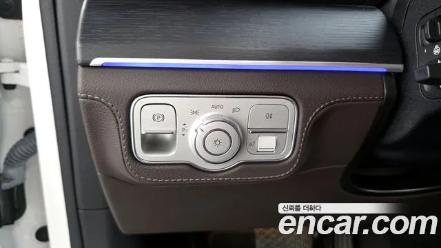 Mercedes-Benz E-Класс 2023 thumb 2