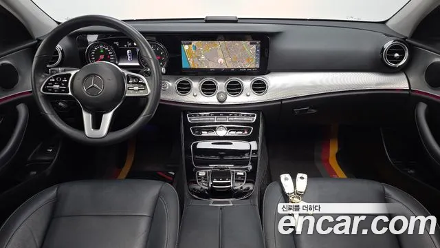 Mercedes-Benz E-Class 2019 thumb 3