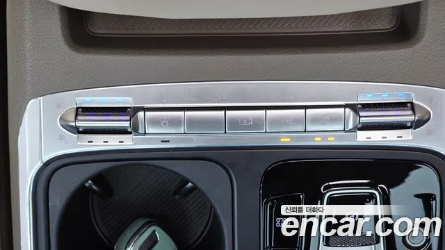 Kia Carnival 2025 thumb 11