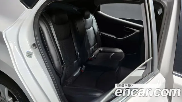 Hyundai Elantra 2014 thumb 2