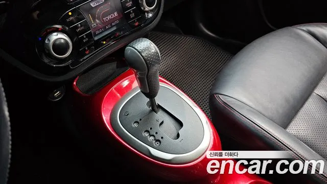 Nissan Juke 2015 thumb 8
