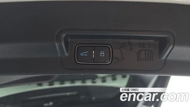 Ford Explorer 2021 thumb 12