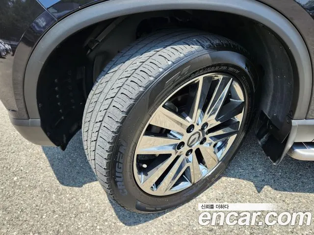KGM Rexton 2018 thumb 7