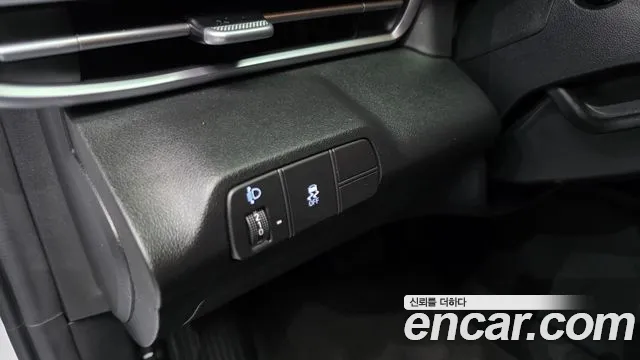 Hyundai Elantra 2024 thumb 3
