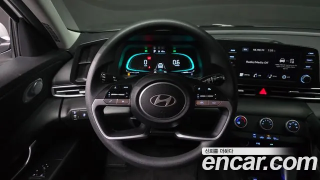 Hyundai Elantra 2024 thumb 2