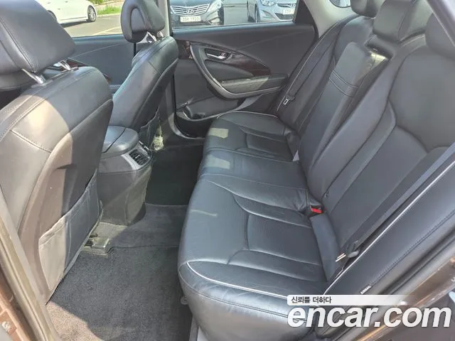 Hyundai Aslan 2015 thumb 2