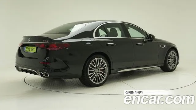 Mercedes-Benz E-Class 2025 thumb 8