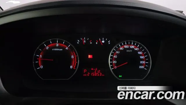 KGM Korando 2015 thumb 10