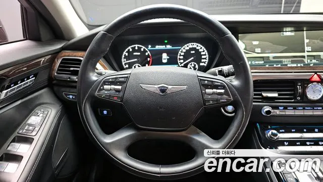 Genesis G90 2017 thumb 6