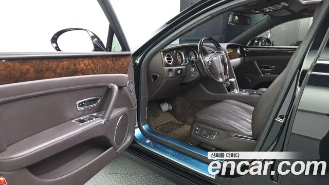 Bentley Flying Spur 2015 thumb 11