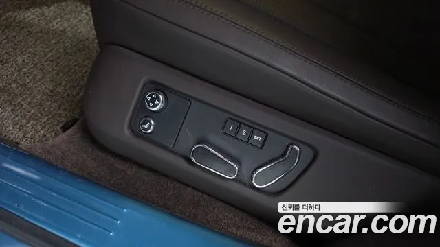 Bentley Flying Spur 2015 thumb 9