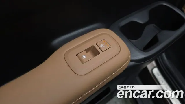 Hyundai Santa Fe 2025 thumb 4