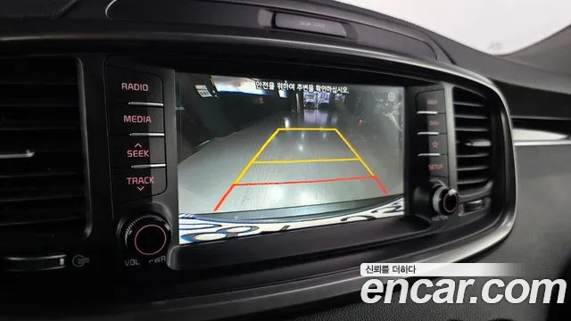Kia Sorento 2018 thumb 4