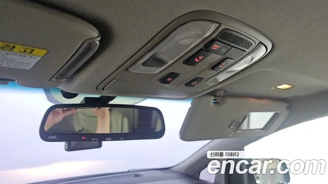 Kia Carnival 2016 thumb 6