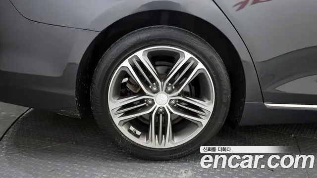 Hyundai Grandeur 2017 thumb 3
