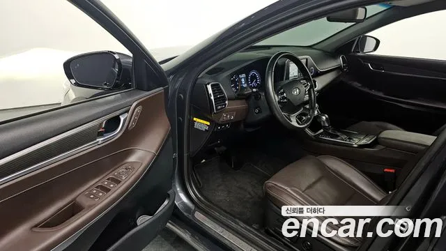 Hyundai Grandeur 2017 thumb 12