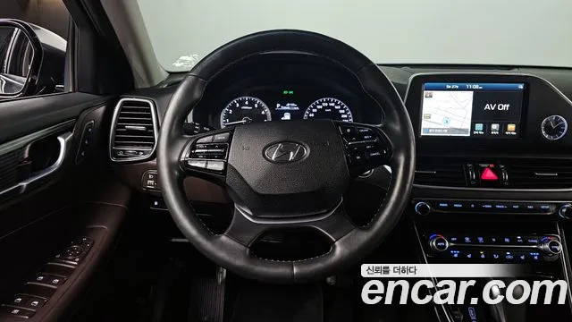 Hyundai Grandeur 2017 thumb 9