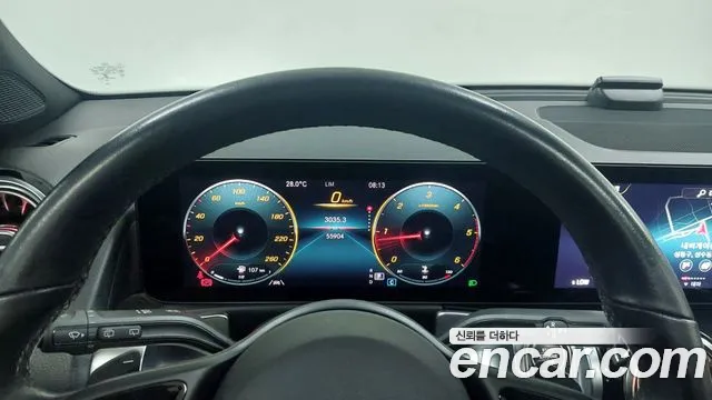 Mercedes-Benz GLB 2021 thumb 4