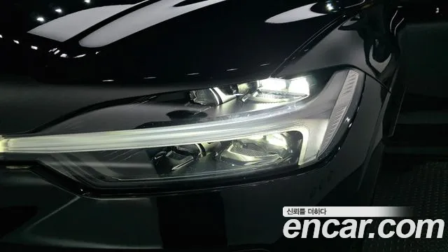 Volvo XC60 2022 thumb 2
