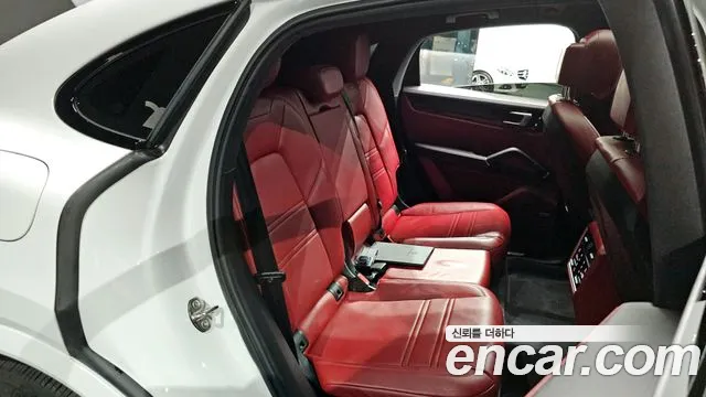 Porsche Cayenne 2020 thumb 6