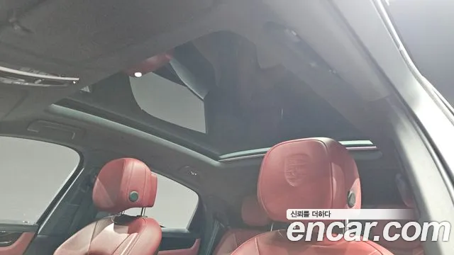 Porsche Cayenne 2020 thumb 9