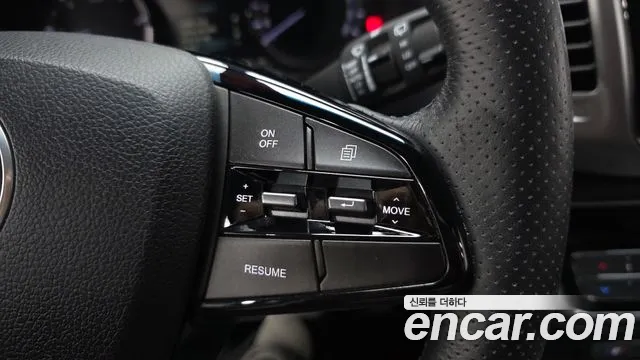 KGM Rexton 2018 thumb 2