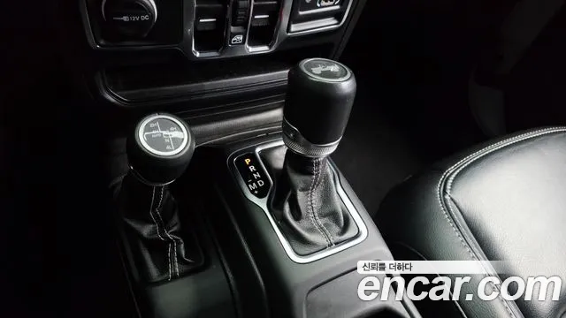 Jeep Wrangler 2023 thumb 10