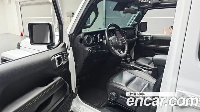 Jeep Wrangler 2023 thumb 3