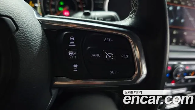 Jeep Wrangler 2023 thumb 2