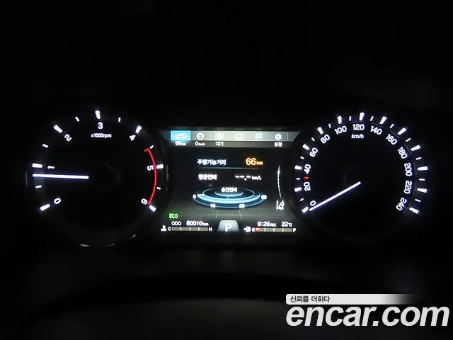 KGM Rexton 2019 thumb 11