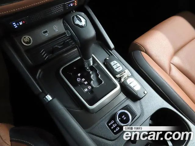 KGM Rexton 2019 thumb 12